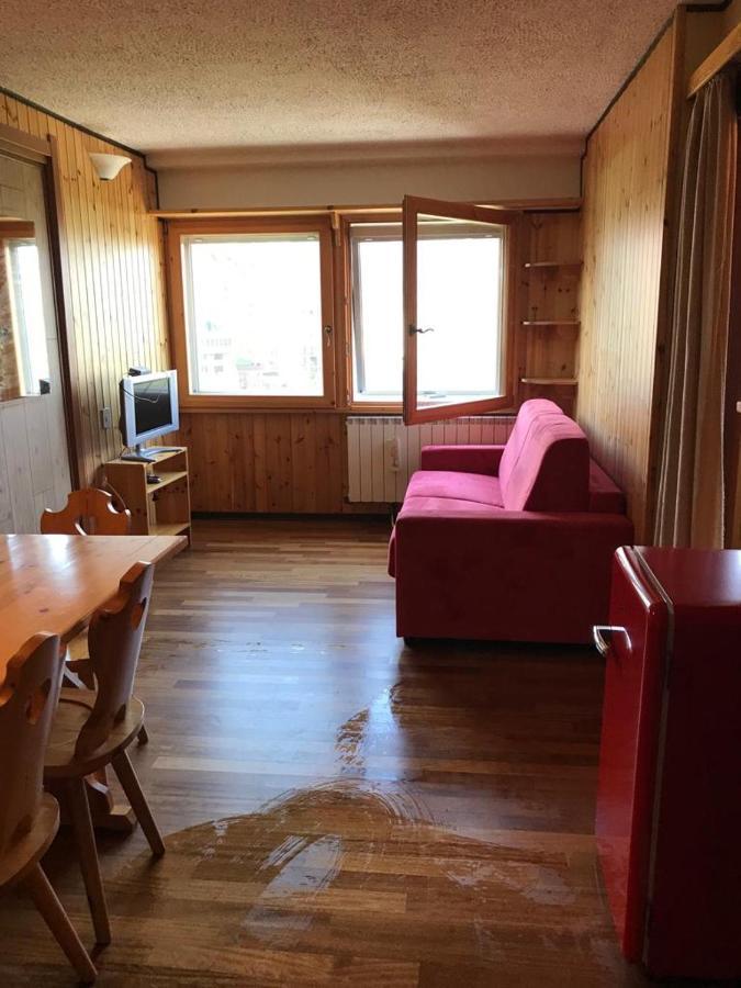 Finestra Sull'Adamello Apartment Пасо дел Тонале Екстериор снимка