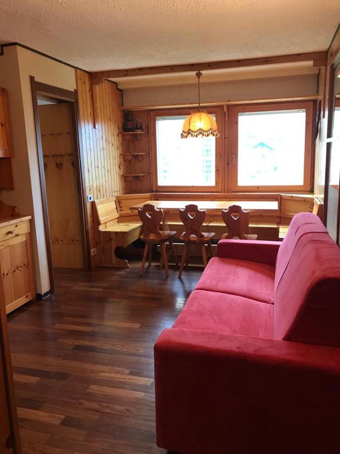 Finestra Sull'Adamello Apartment Пасо дел Тонале Екстериор снимка